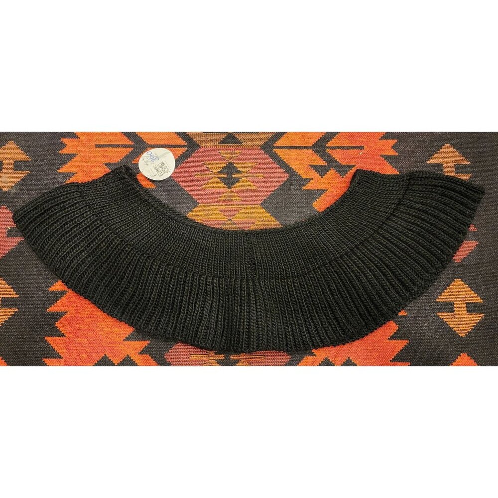 NEW VT LUXE Convertible Black Knit Scarf Collar Loop Or Vest Versatile Fashion